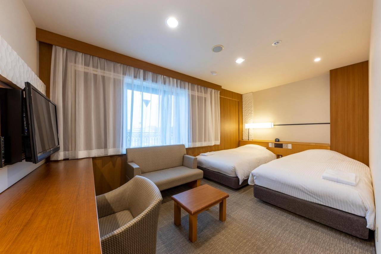 Jr Clement Inn Himeji Bagian luar foto